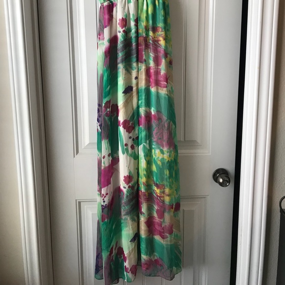 ๐HP๐ Beautiful floral maxi dress - Picture 3 of 5